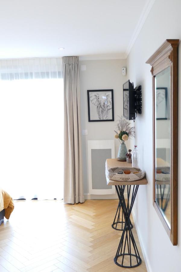 Camphin-en-Pevele Les Agapanthes Bed & Breakfast エクステリア 写真
