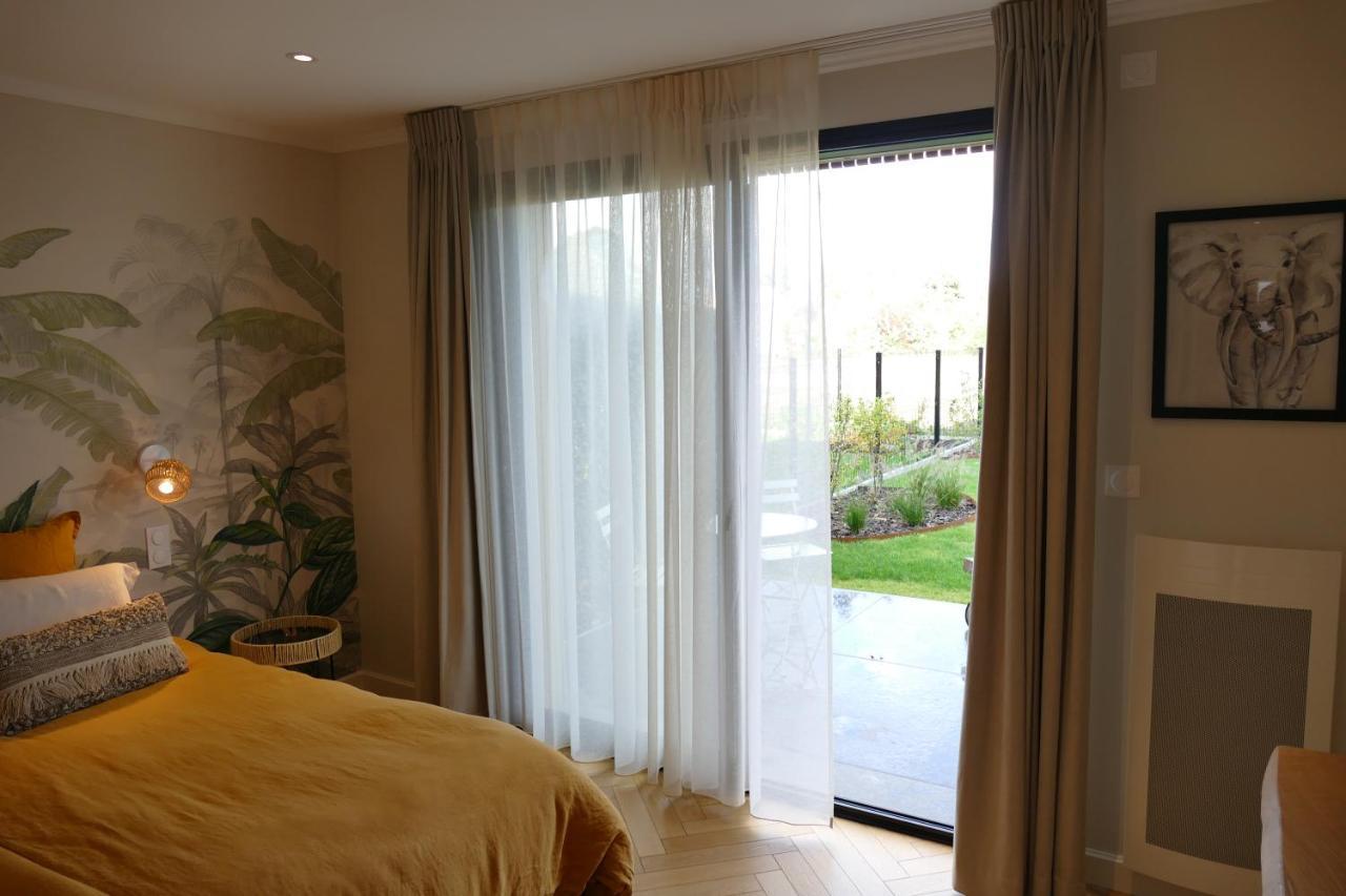 Camphin-en-Pevele Les Agapanthes Bed & Breakfast エクステリア 写真