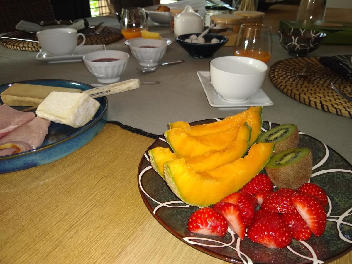 Camphin-en-Pevele Les Agapanthes Bed & Breakfast エクステリア 写真